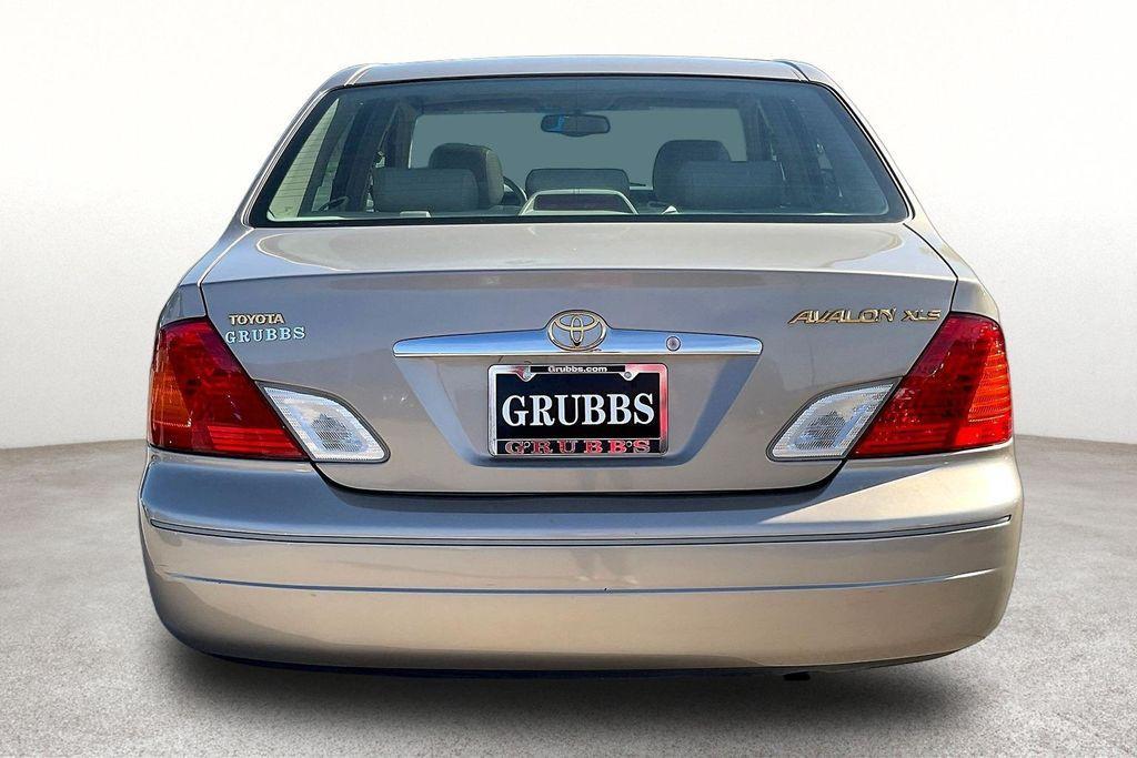used 2000 Toyota Avalon car, priced at $3,866