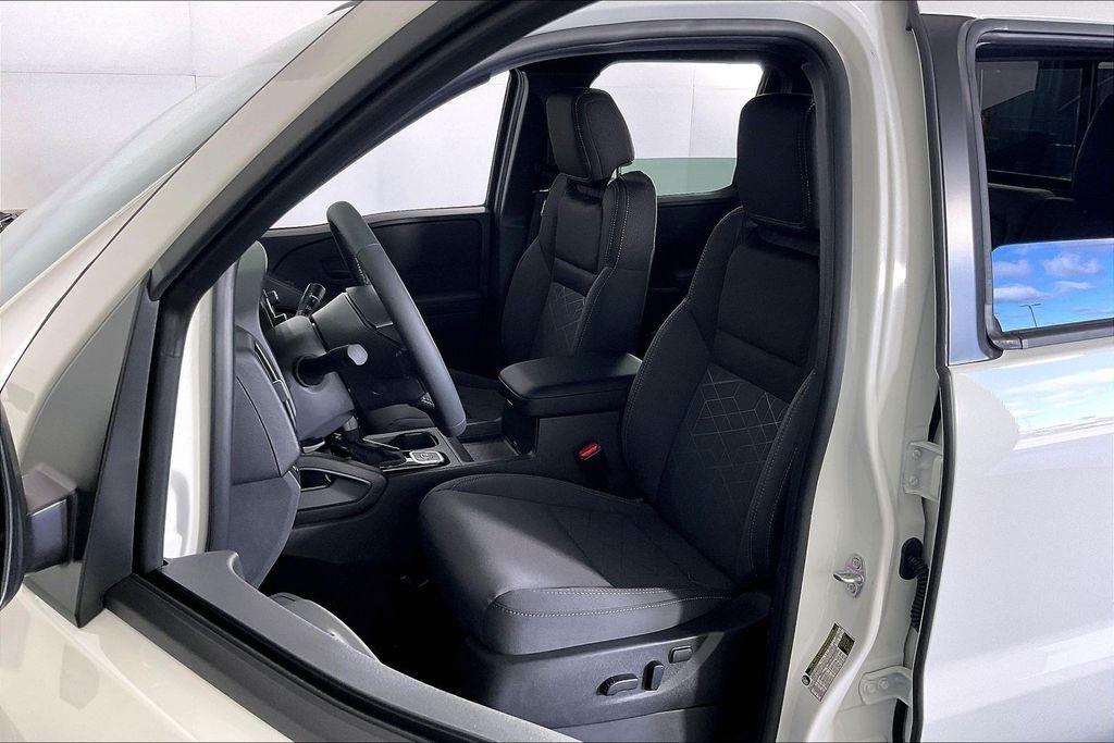 new 2026 Nissan Frontier car, priced at $39,719