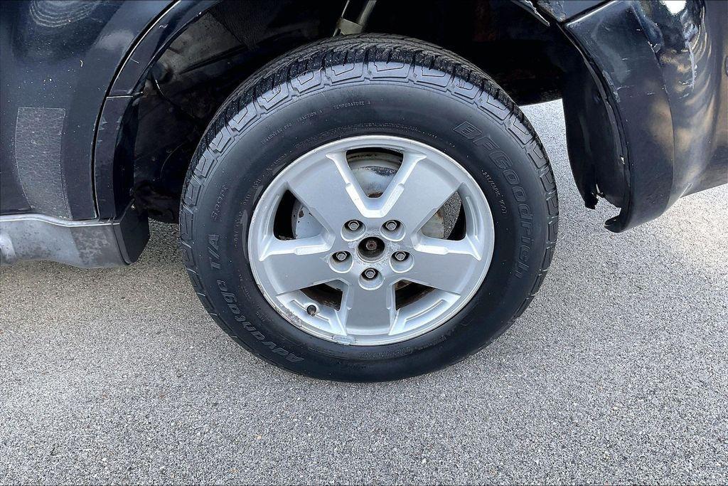 used 2008 Ford Escape car, priced at $3,894