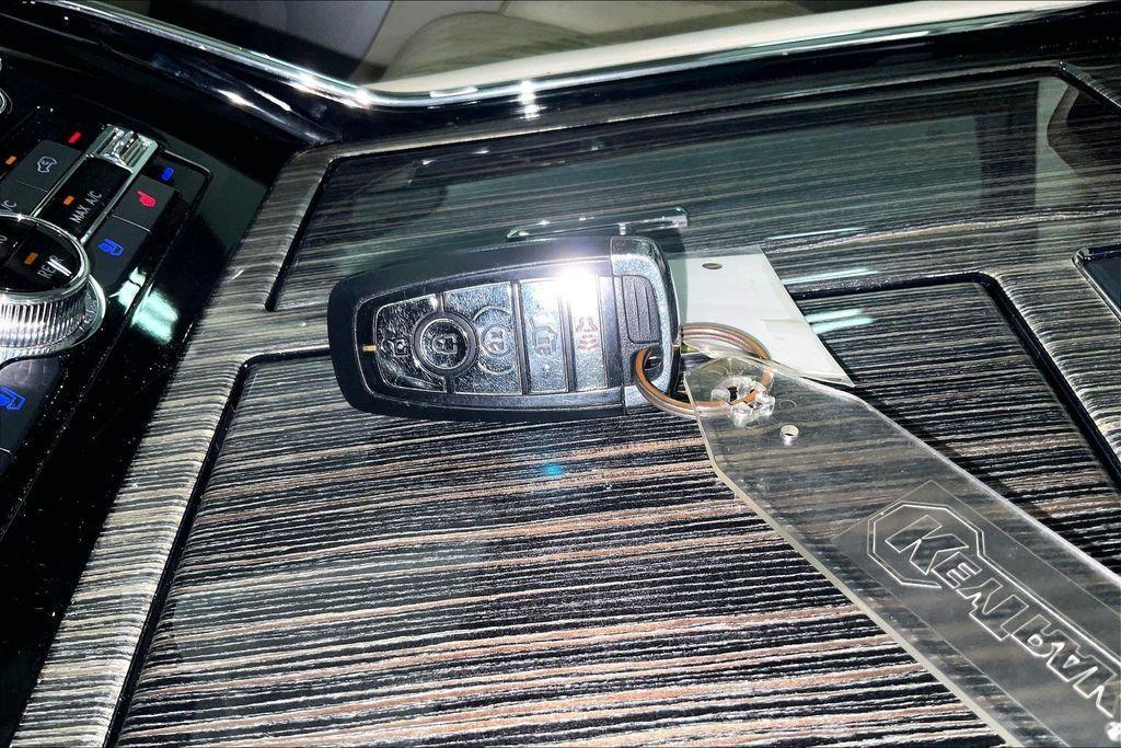 used 2020 Lincoln Navigator car, priced at $30,896