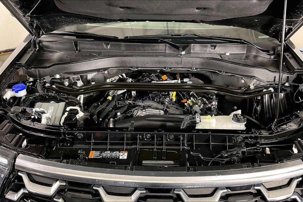 used 2025 Ford Explorer car, priced at $45,877