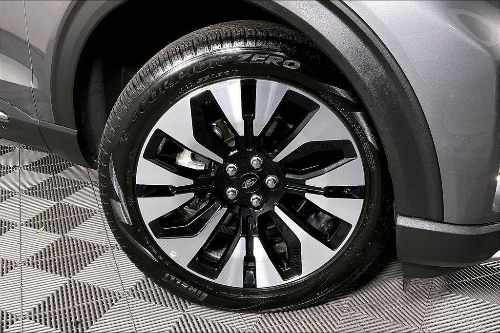 used 2025 Ford Explorer car, priced at $45,877