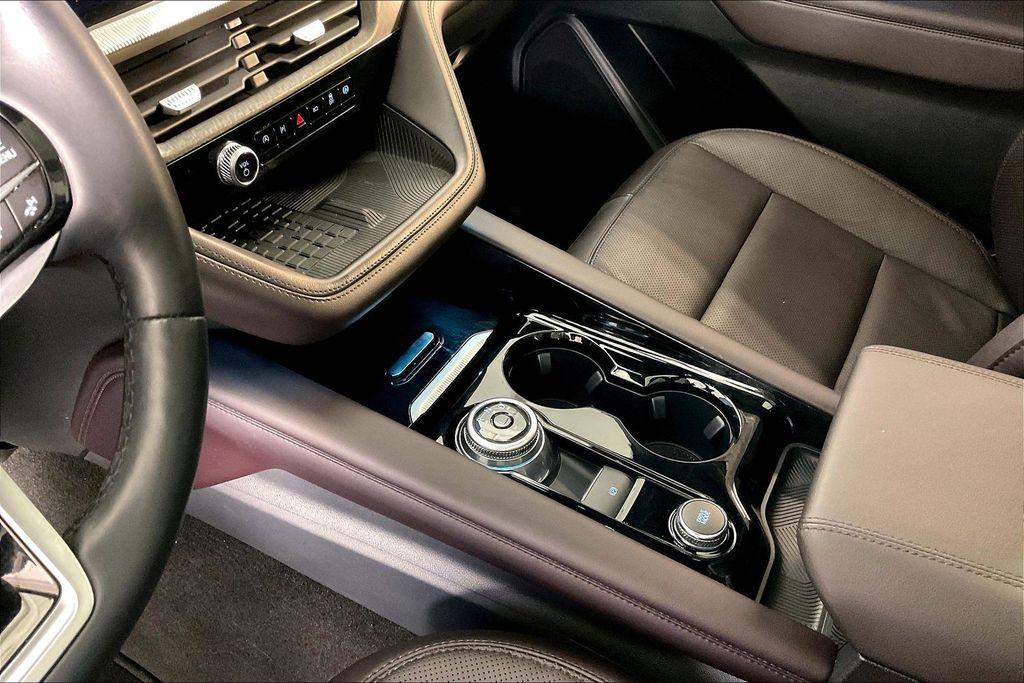 used 2025 Ford Explorer car, priced at $45,877