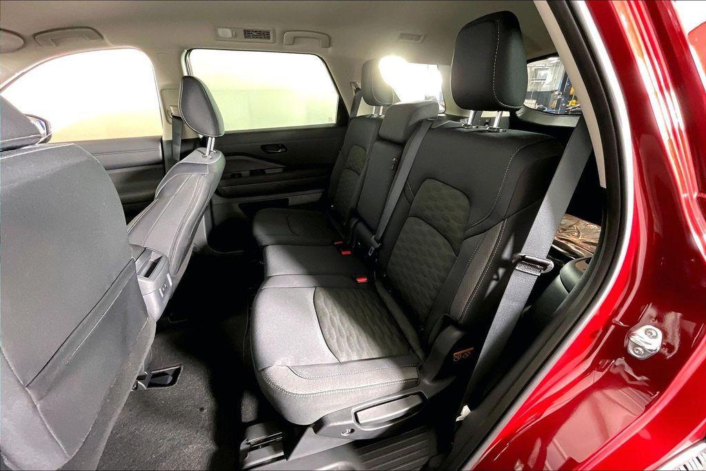 new 2026 Nissan Pathfinder car, priced at $39,163