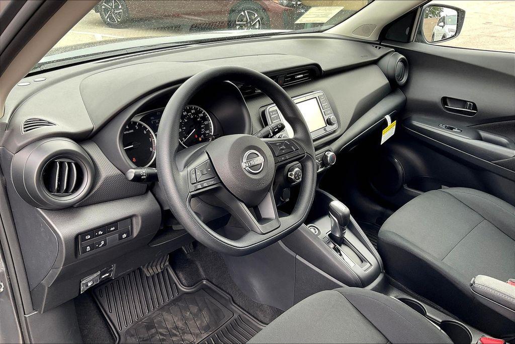 new 2025 Nissan Kicks Play car, priced at $21,955