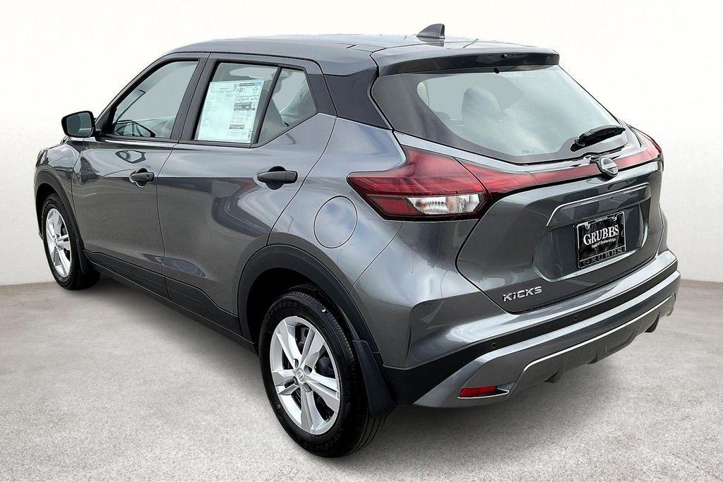 new 2025 Nissan Kicks Play car, priced at $21,955
