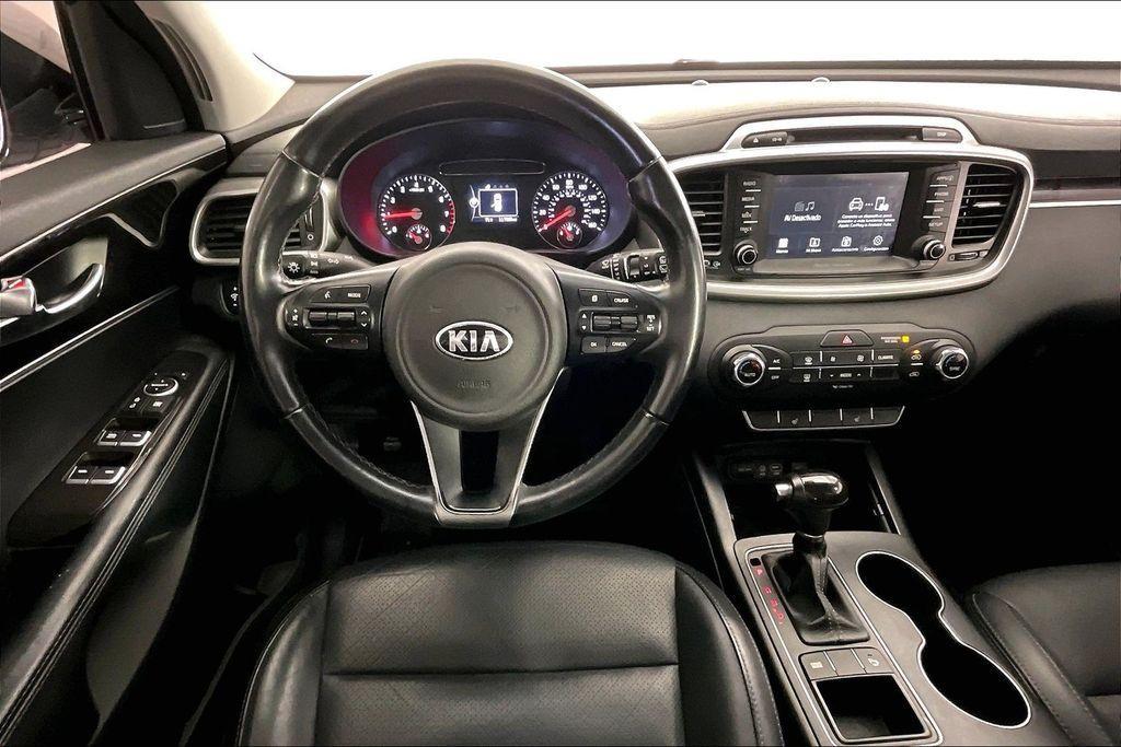 used 2017 Kia Sorento car, priced at $9,277