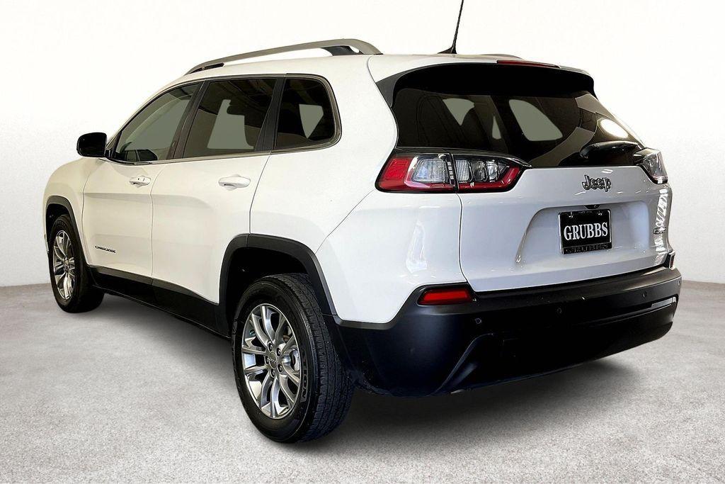 used 2020 Jeep Cherokee car, priced at $15,399