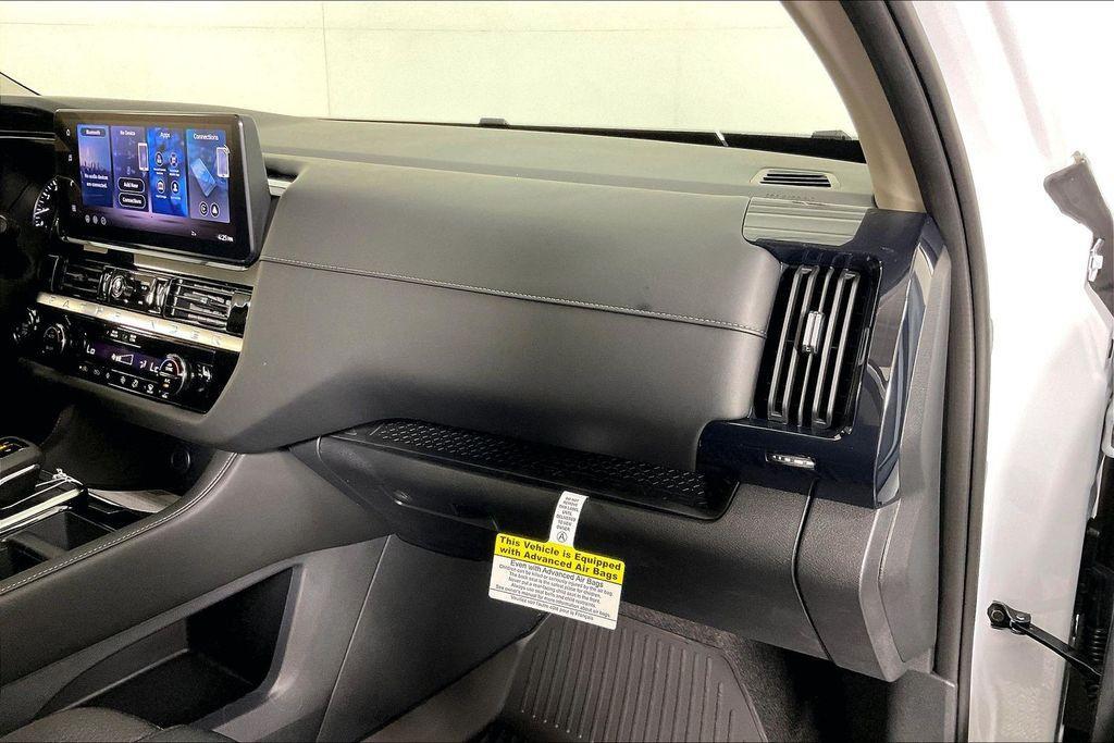 new 2026 Nissan Pathfinder car, priced at $38,922