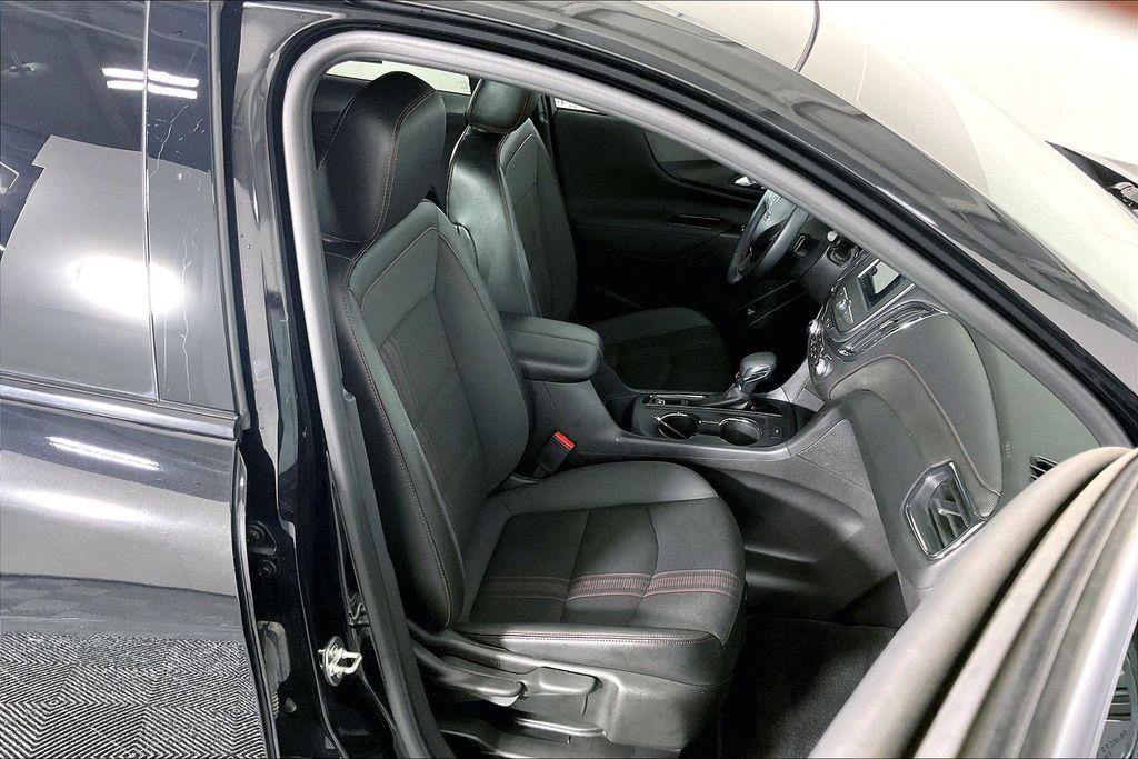 used 2024 Chevrolet Equinox car, priced at $24,996