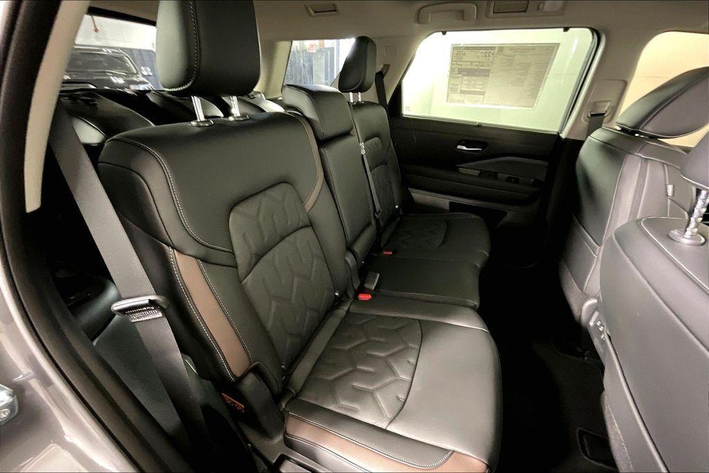 new 2026 Nissan Pathfinder car, priced at $49,338