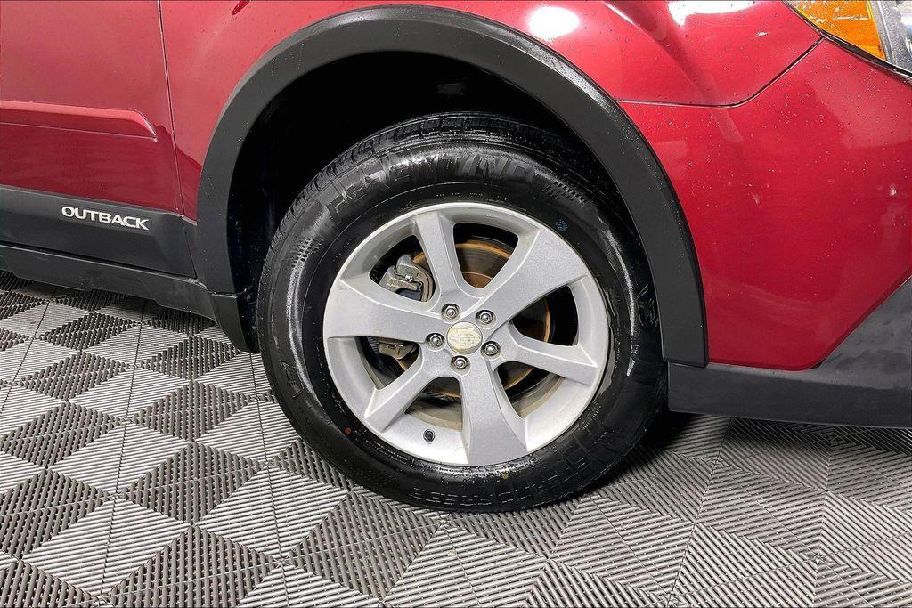 used 2014 Subaru Outback car, priced at $5,876