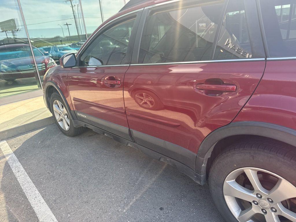 used 2014 Subaru Outback car, priced at $5,876