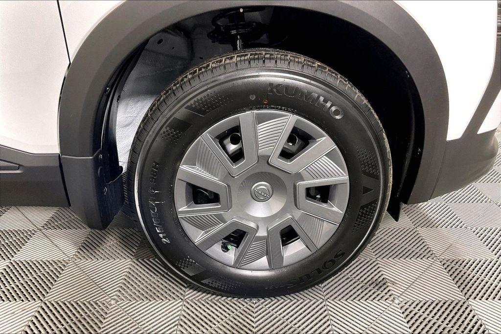 new 2026 Nissan Kicks car, priced at $23,072