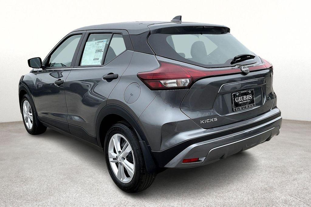 new 2025 Nissan Kicks Play car, priced at $21,955