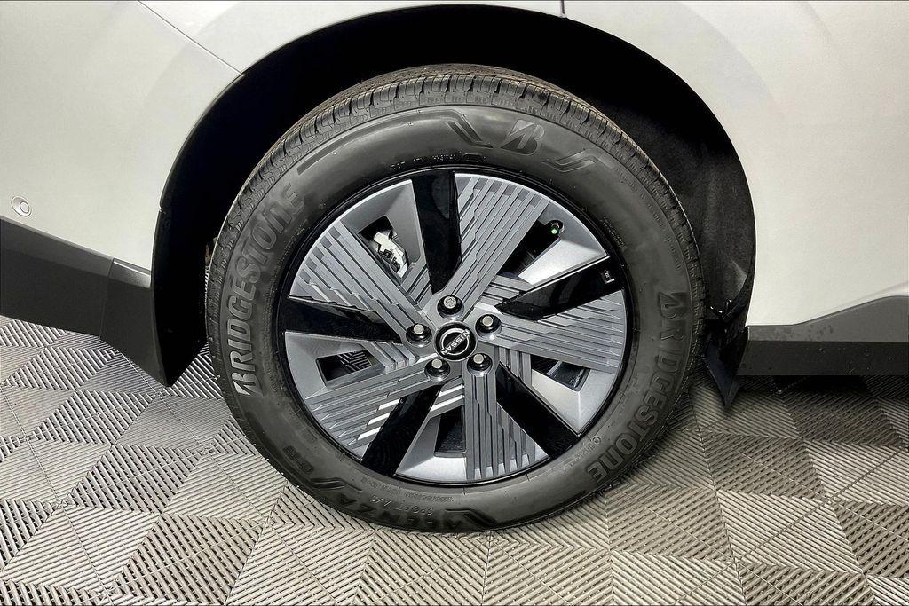 new 2025 Nissan Murano car, priced at $38,877