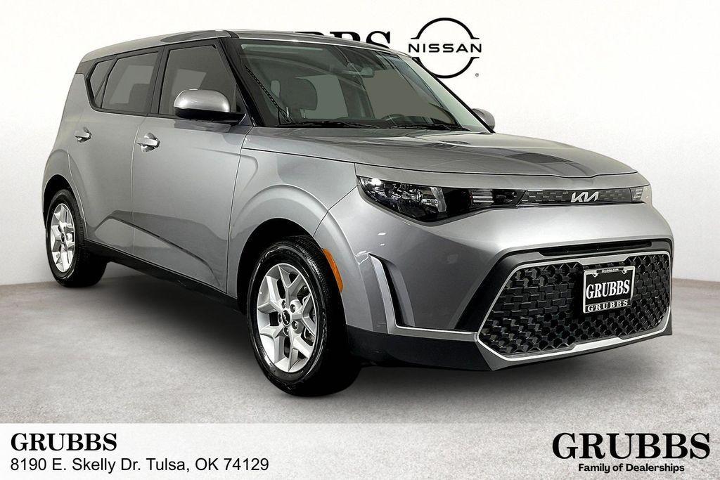 used 2025 Kia Soul car, priced at $19,876