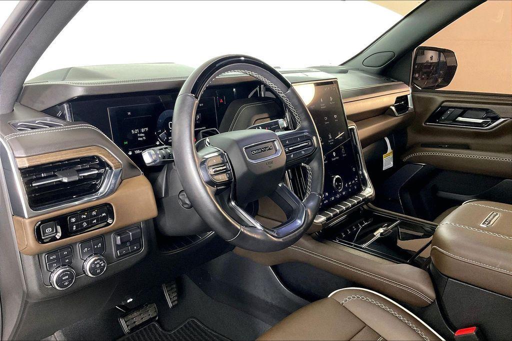 used 2025 GMC Yukon car, priced at $100,776