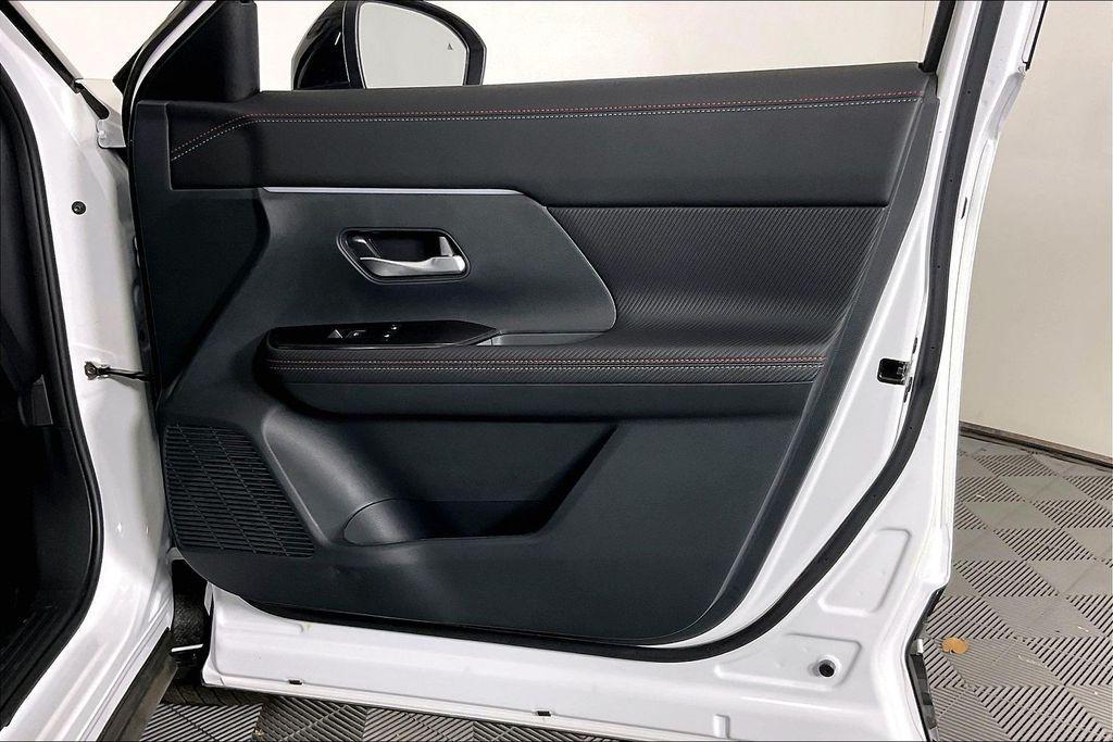new 2026 Nissan Kicks car, priced at $29,429