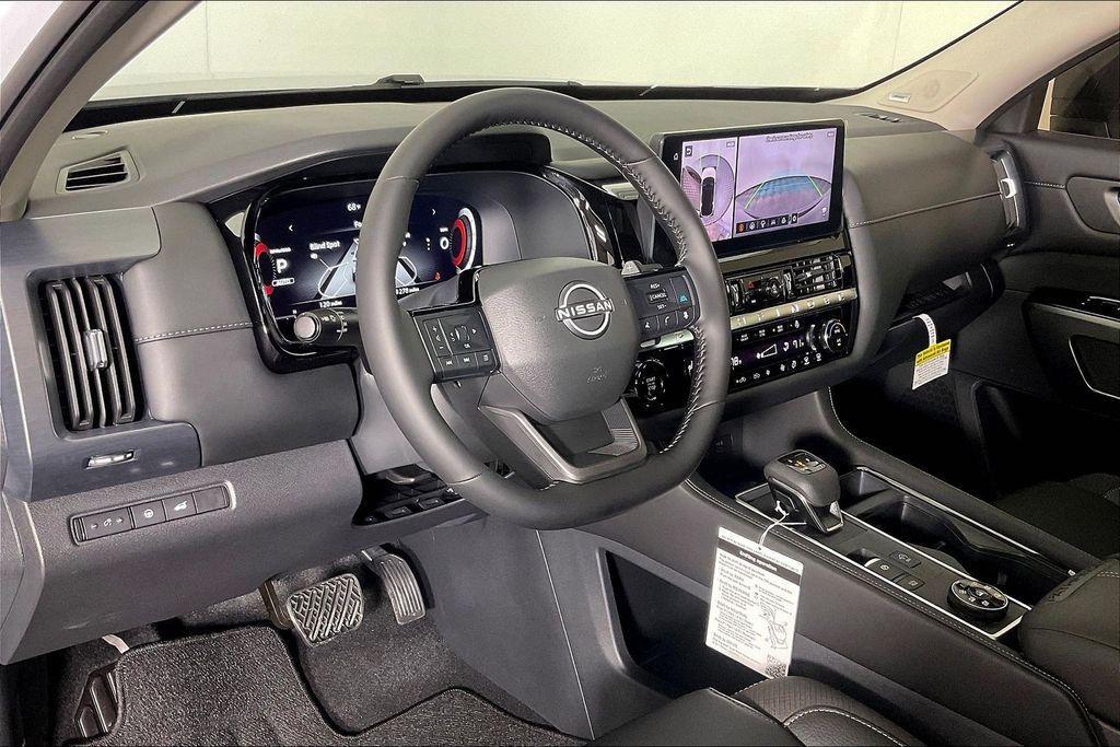 new 2026 Nissan Pathfinder car, priced at $45,684