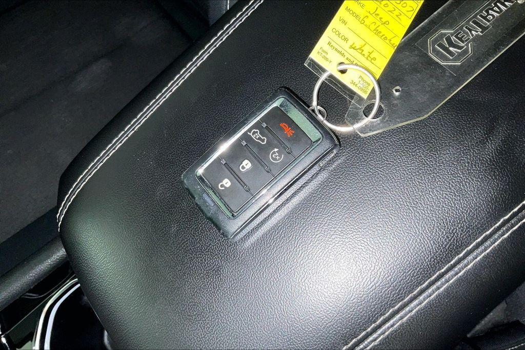 used 2022 Jeep Grand Cherokee L car, priced at $25,776