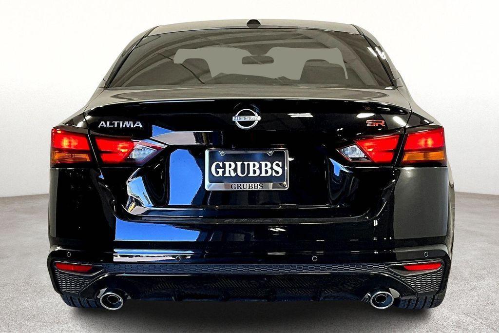 new 2025 Nissan Altima car, priced at $31,335