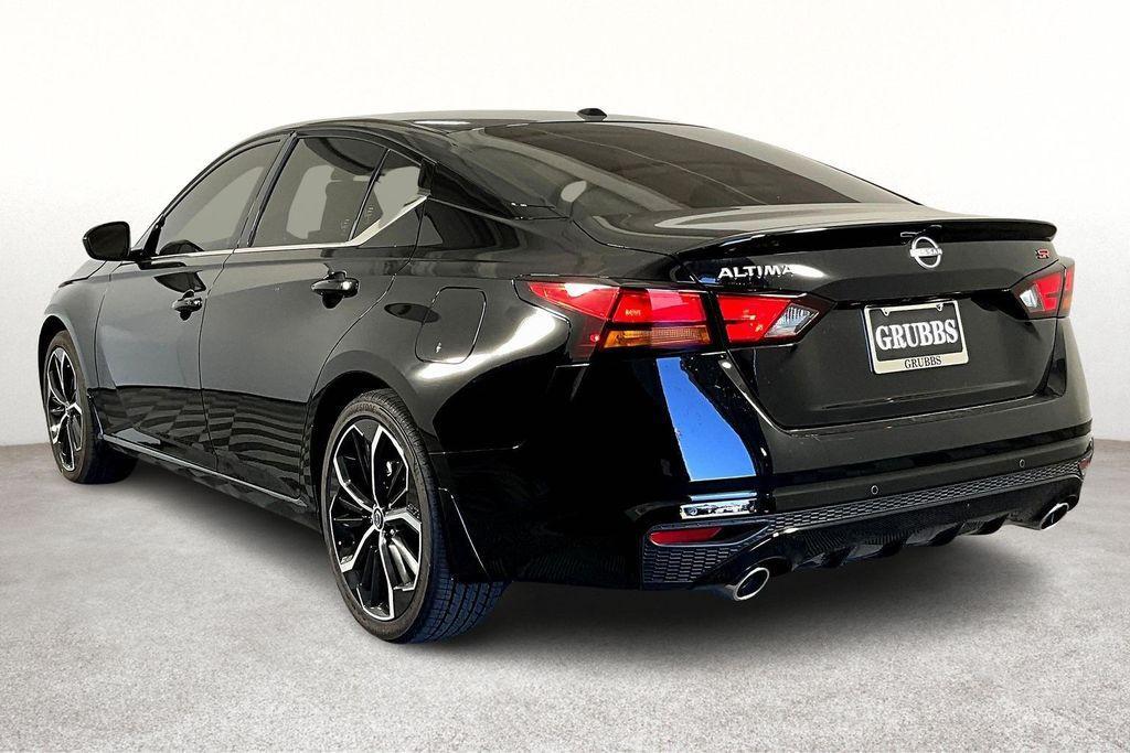 new 2025 Nissan Altima car, priced at $31,335