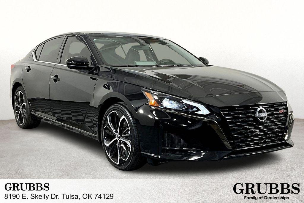 new 2025 Nissan Altima car, priced at $31,335