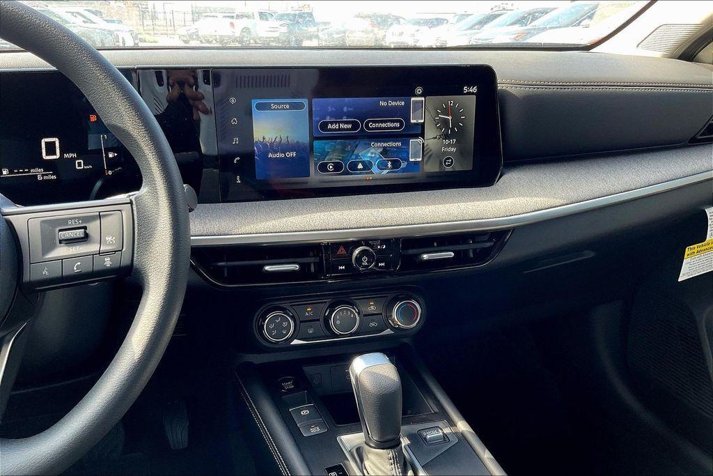 new 2025 Nissan Kicks car, priced at $22,820