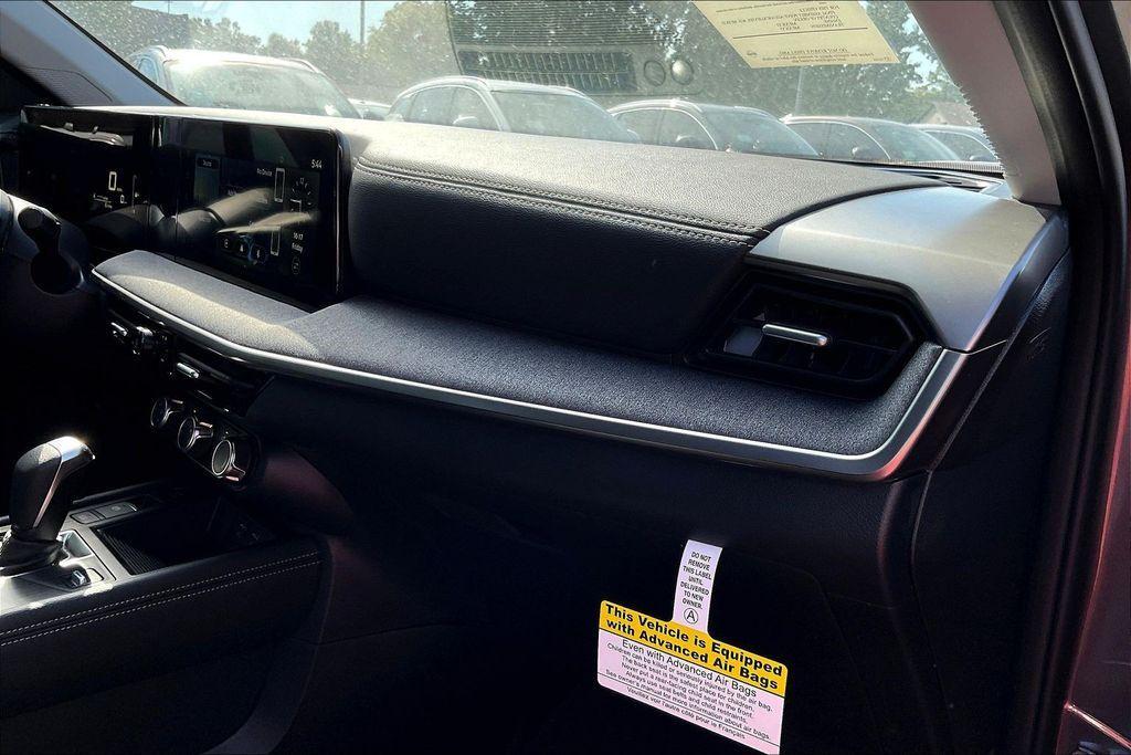 new 2025 Nissan Kicks car, priced at $22,820