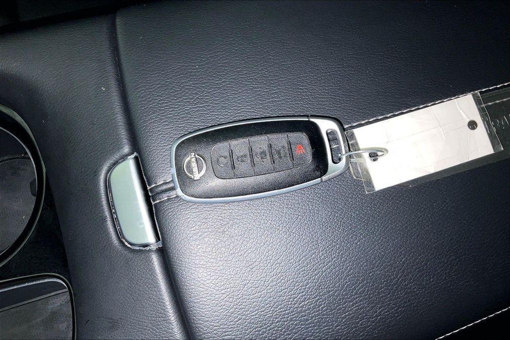 used 2025 Nissan Murano car, priced at $35,876