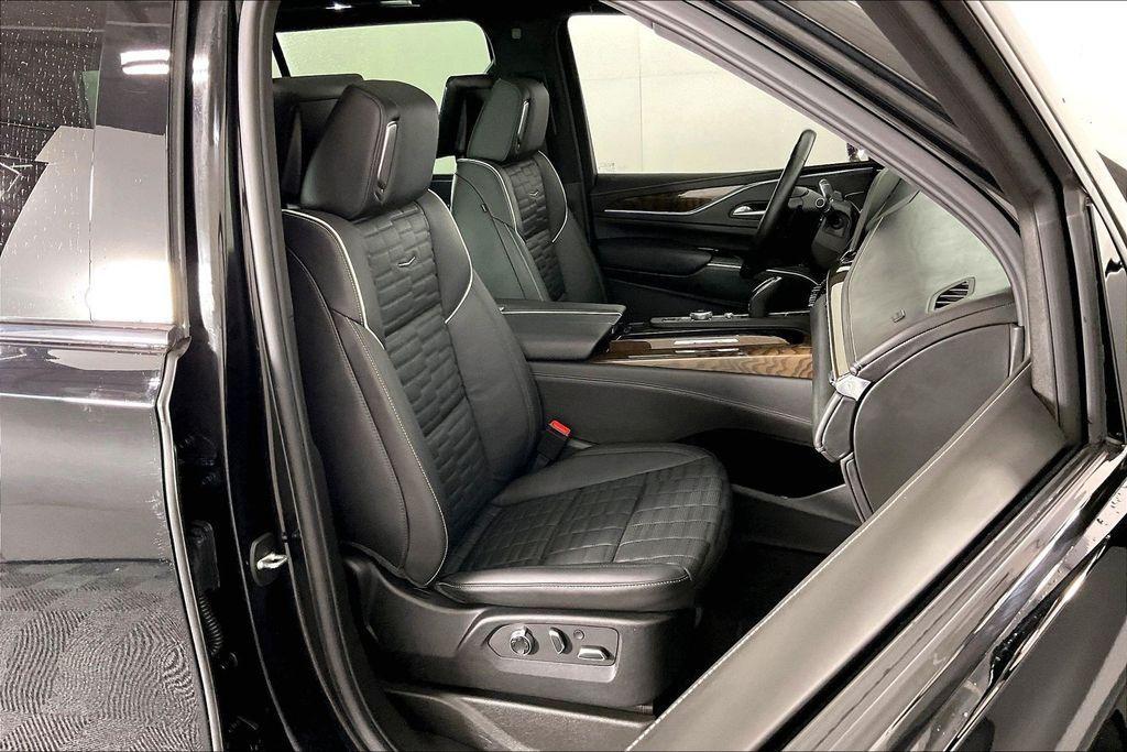 used 2024 Cadillac Escalade ESV car, priced at $79,927