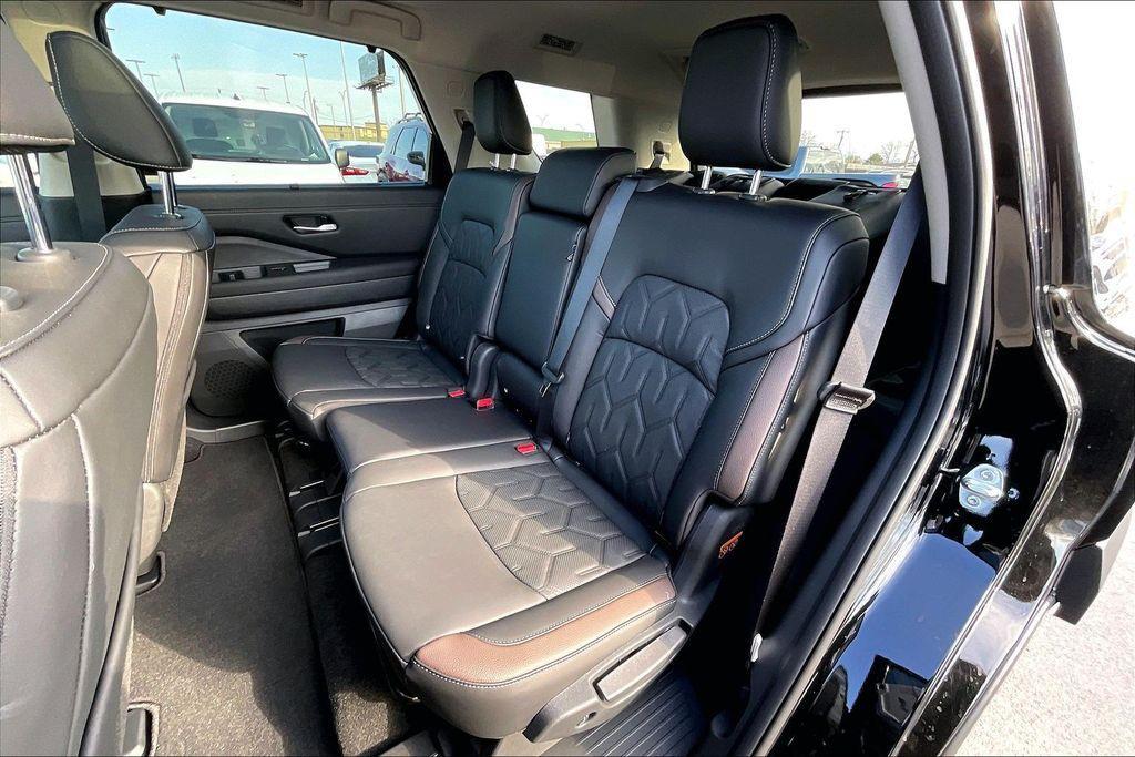 new 2026 Nissan Pathfinder car, priced at $48,181