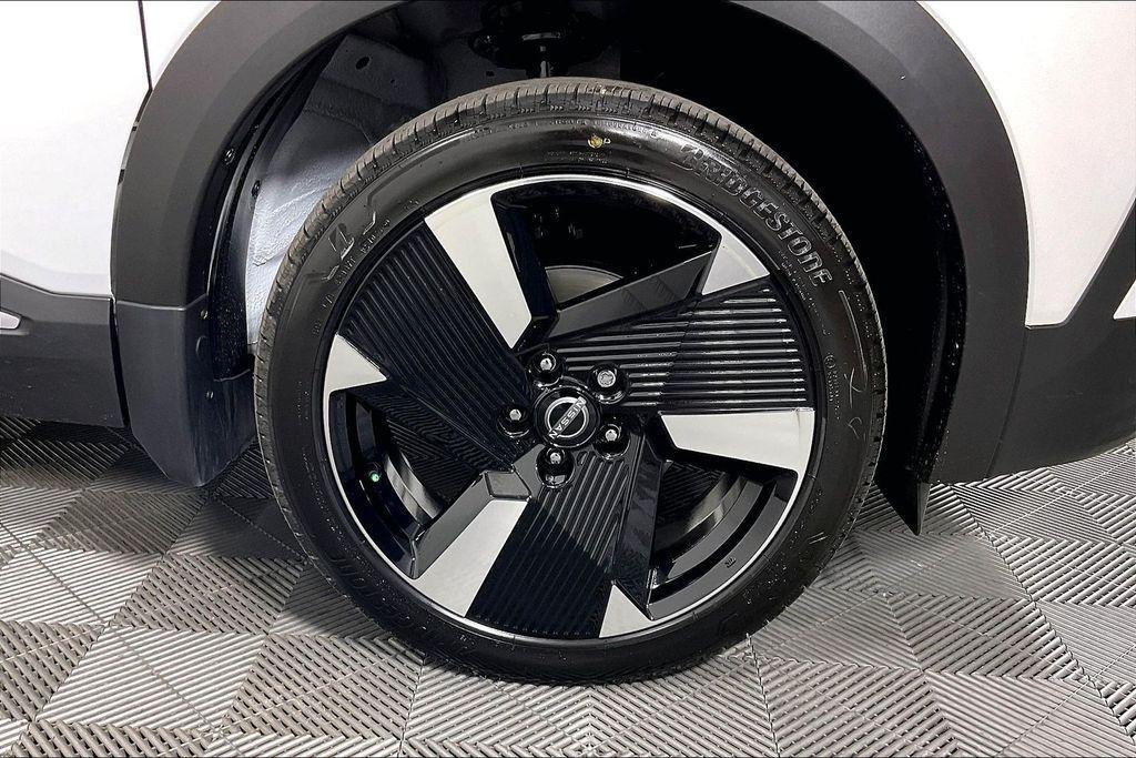 new 2026 Nissan Kicks car, priced at $31,533