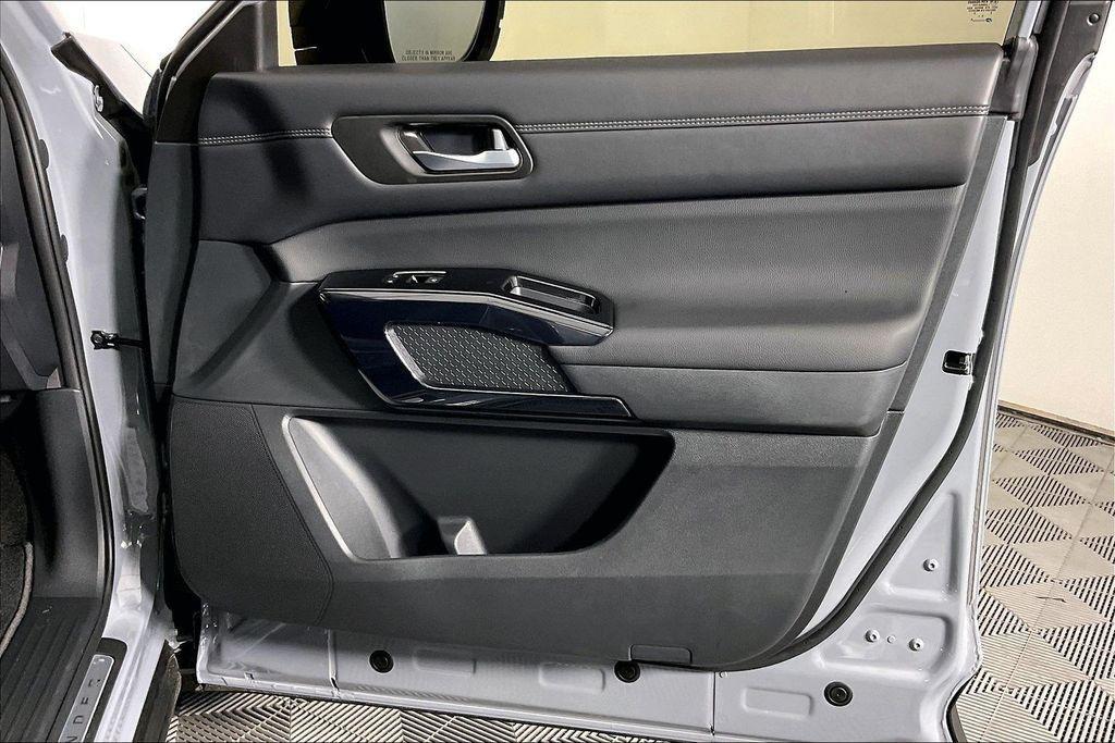 new 2026 Nissan Pathfinder car, priced at $48,539