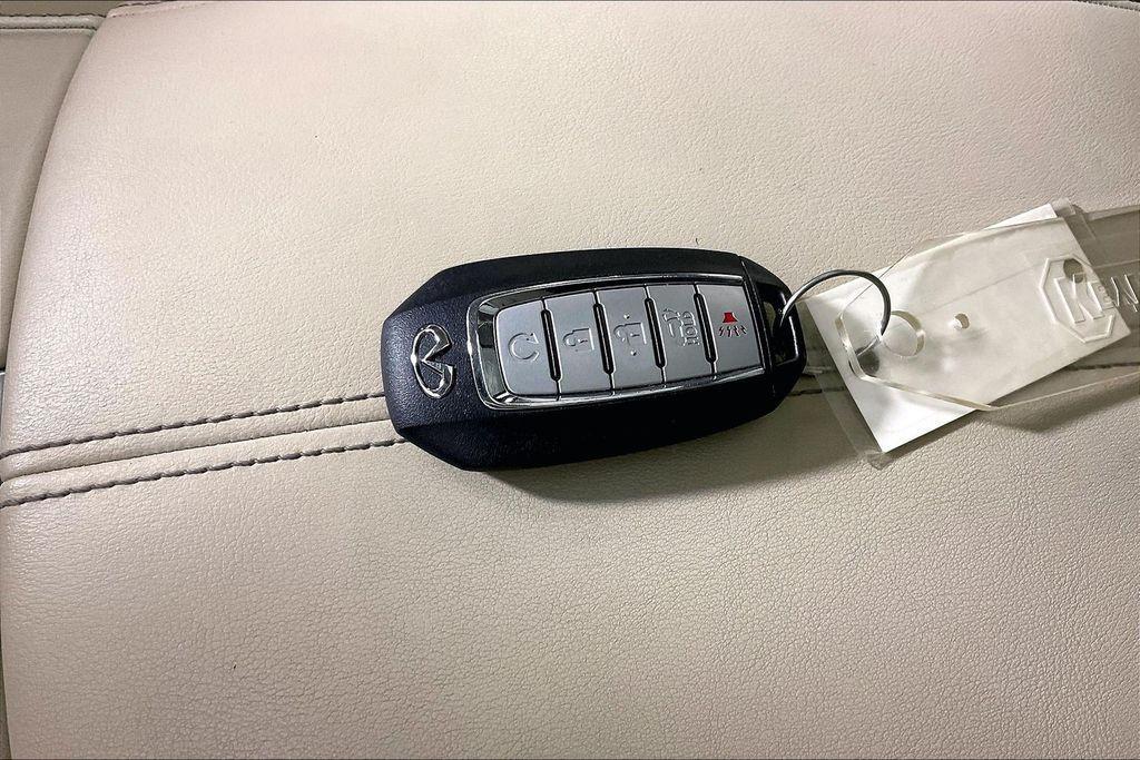 used 2023 INFINITI QX60 car, priced at $32,576