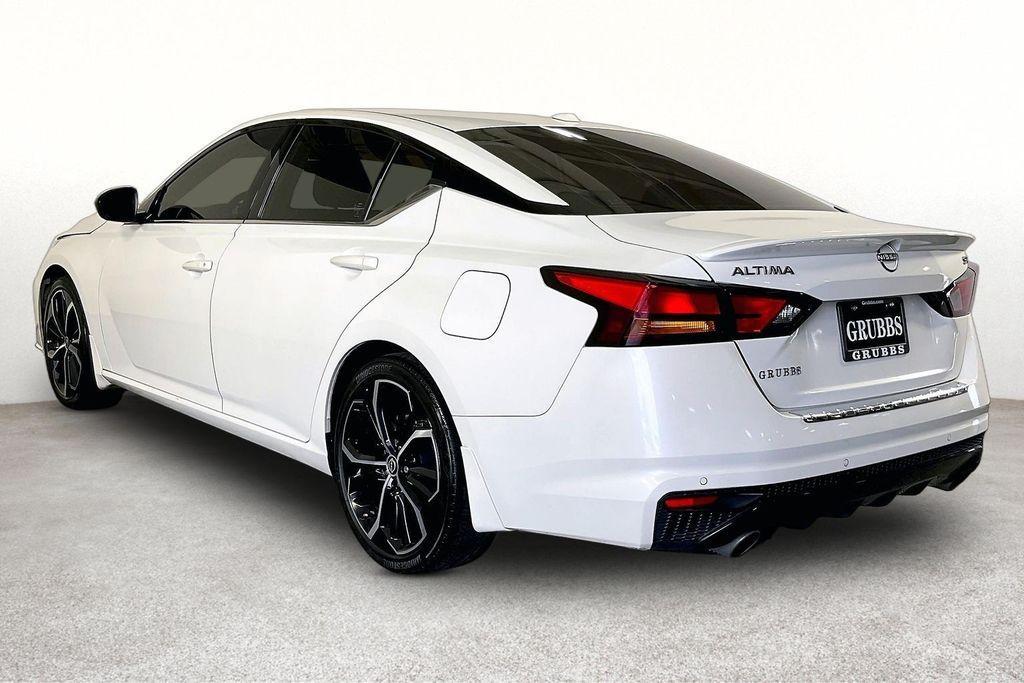 used 2023 Nissan Altima car, priced at $22,876