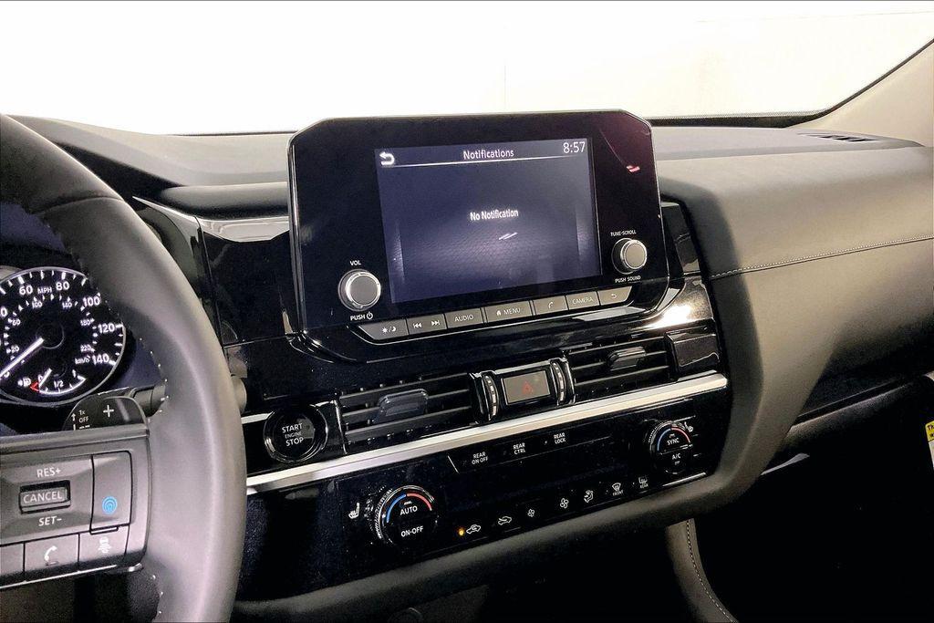 new 2025 Nissan Pathfinder car, priced at $33,366