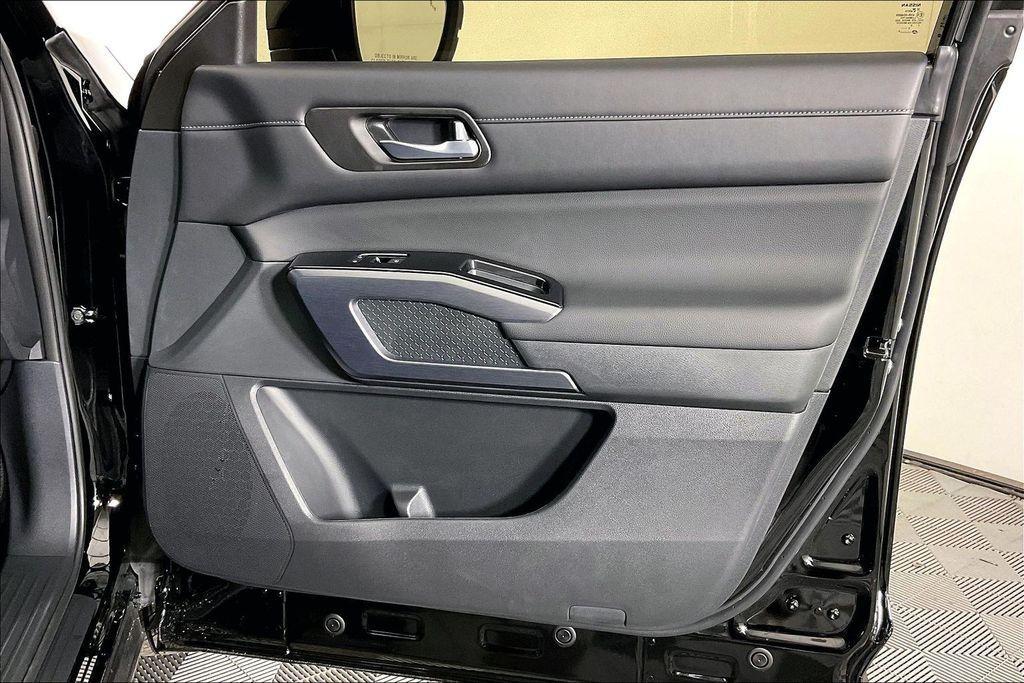 new 2026 Nissan Pathfinder car, priced at $41,279