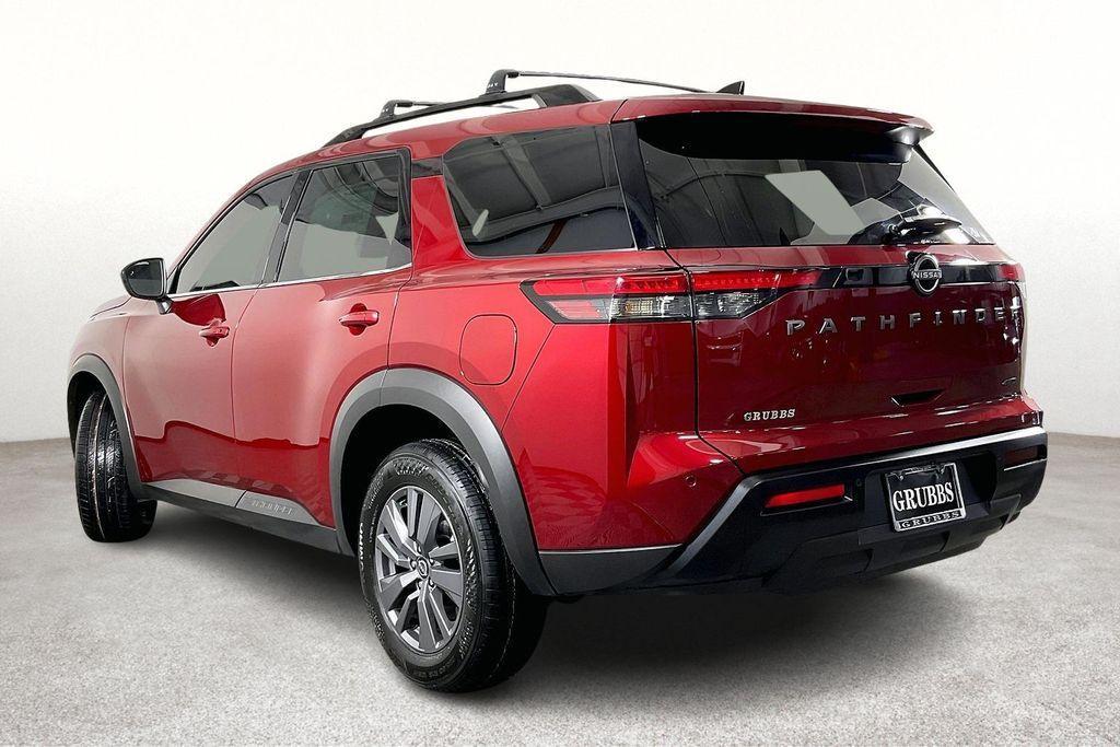 new 2026 Nissan Pathfinder car, priced at $38,922