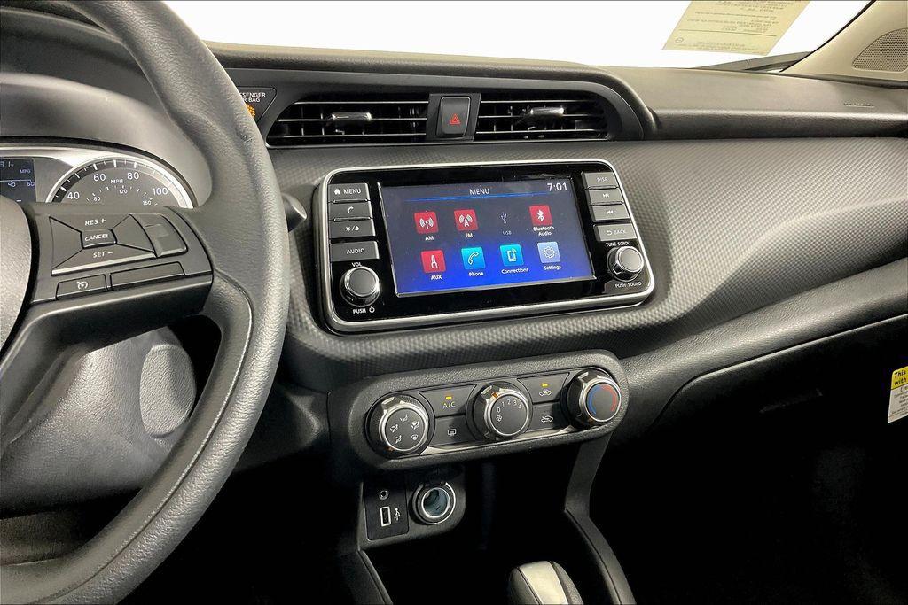 new 2025 Nissan Kicks Play car, priced at $21,955