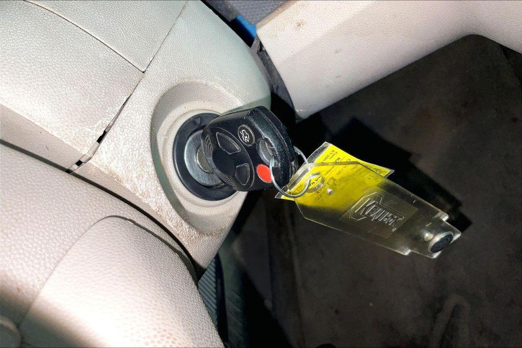 used 2009 Ford Escape Hybrid car, priced at $3,677