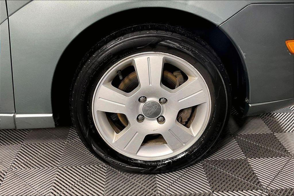 used 2005 Ford Focus car, priced at $5,784
