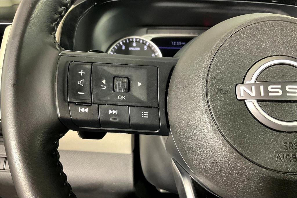 2024 Gun Metallic Nissan Pathfinder