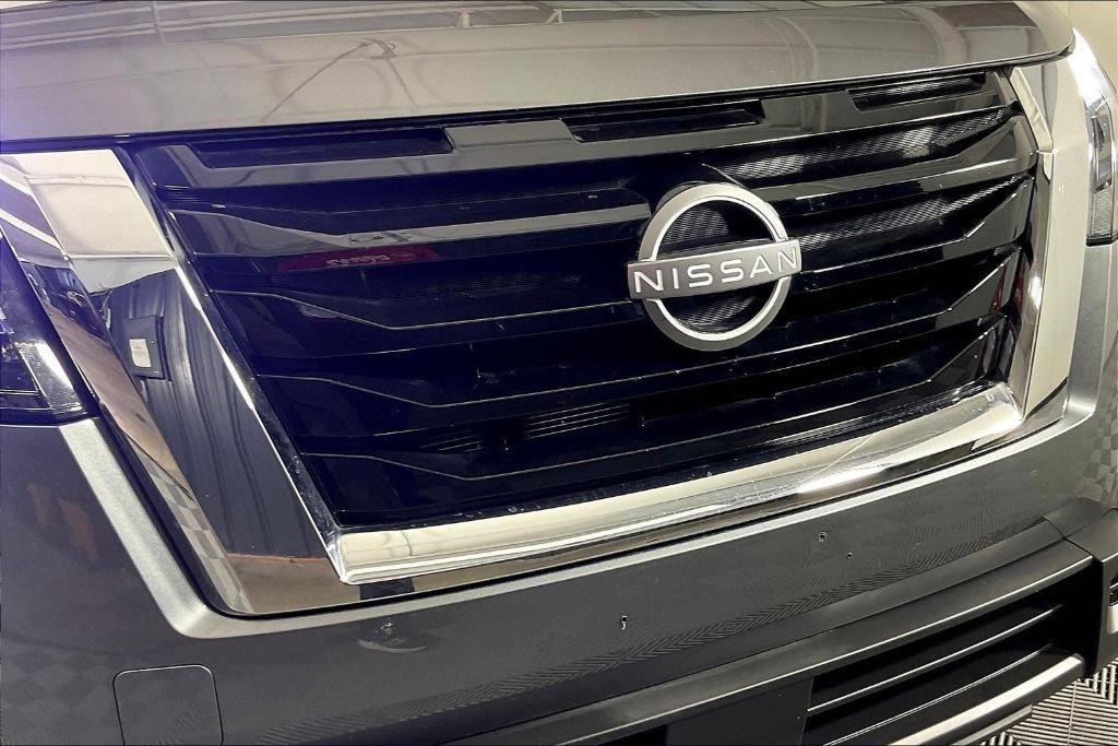 2024 Gun Metallic Nissan Pathfinder