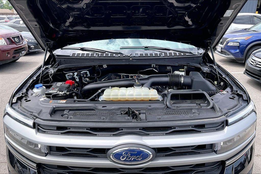 used 2024 Ford Expedition car, priced at $40,894