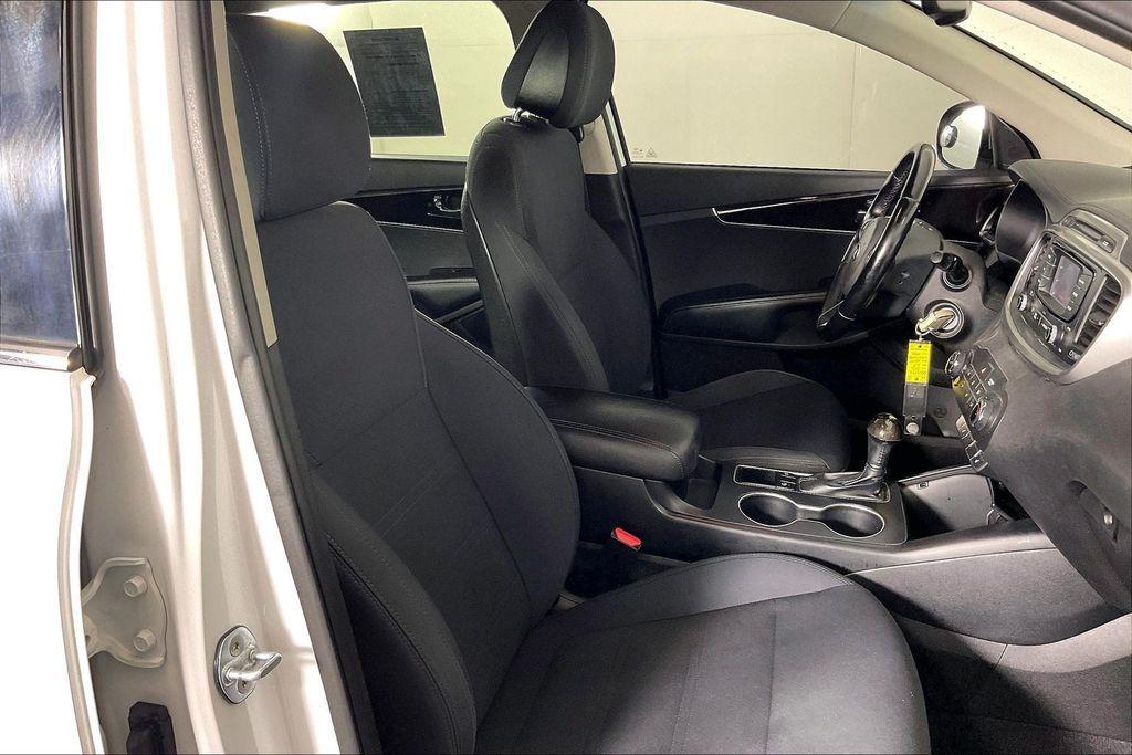 used 2016 Kia Sorento car, priced at $9,476