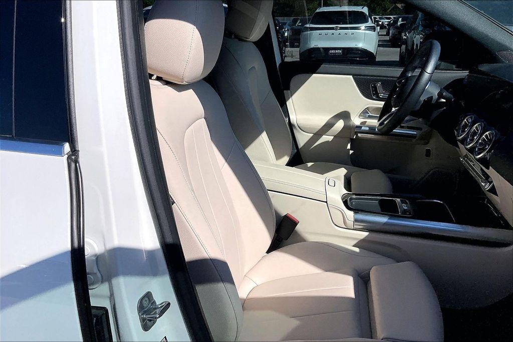 used 2025 Mercedes-Benz GLA 250 car, priced at $30,896
