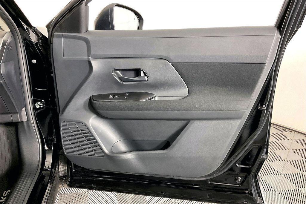 new 2026 Nissan Kicks car, priced at $23,072