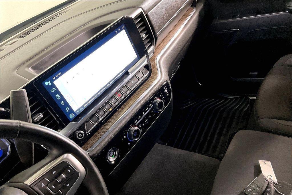 used 2024 Chevrolet Silverado 1500 car, priced at $37,072